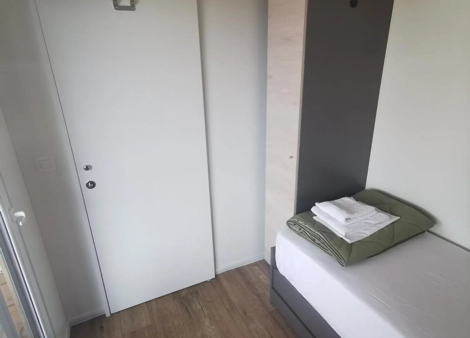 Mobile Home Happy Family Simuni 0*,  Croatia